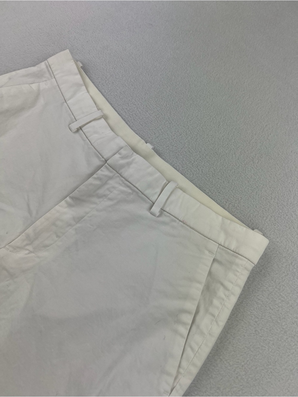 UNIQLO Mens Stretch Slim Fit White Chino Shorts 9” Inseam Drawstrings Size L - Picture 2 of 9